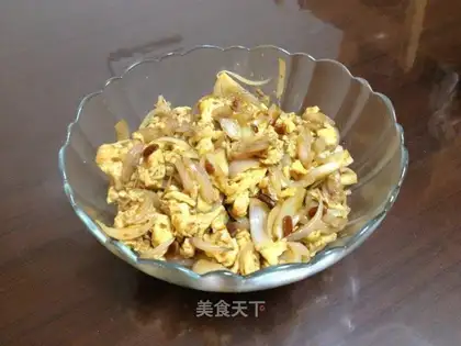 Stupid eggs, fried onions