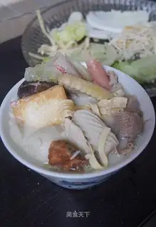 Soy chicken soup pot