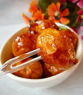 Tiger-skind quail eggs