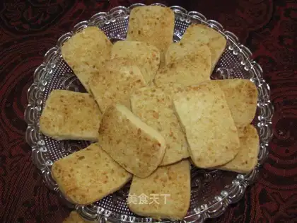 Coconut-crackers