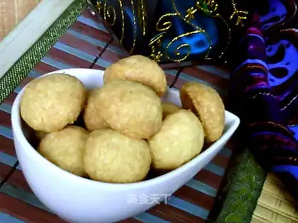 Coconut butterball