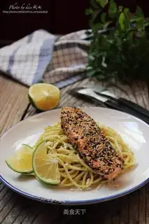 The salmon with the pasta