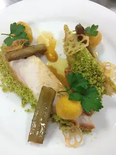Vanilla bread, chicken chest