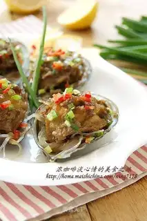 Garlic fans steam abalone