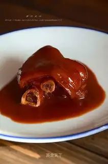 Rose milk pig hoof