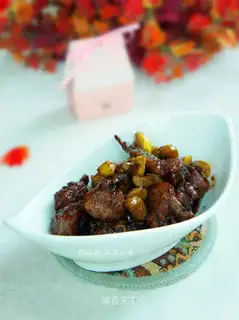 Red gin plattered chicken wings