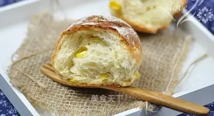 Wheat seeded corn bread