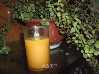 Fresh orange juice
