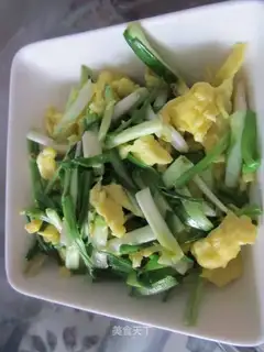 Garlic fried eggs