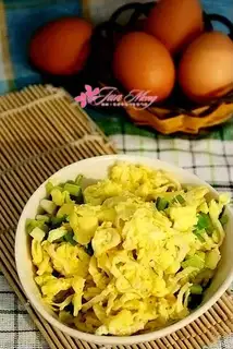 Silverfish fried eggs