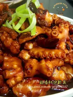 Braised squid segments with soy sauce