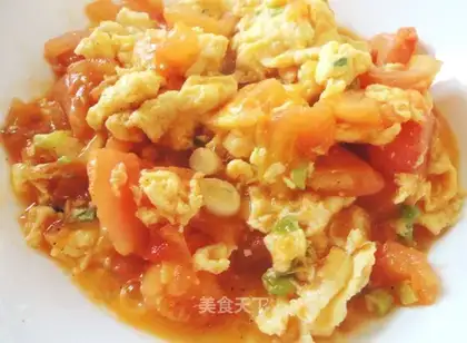 Scrambled egg with tomato