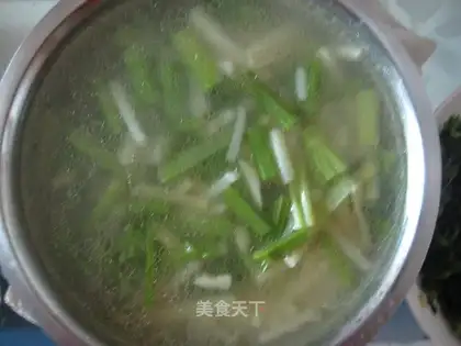 Stewed potatoes with celery