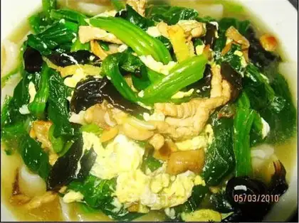 Hand-rolled noodles