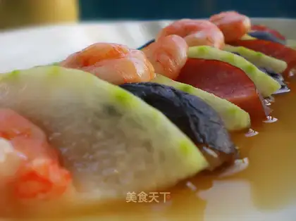 Steamed shrimp balls with oyster sauce with three delicacies