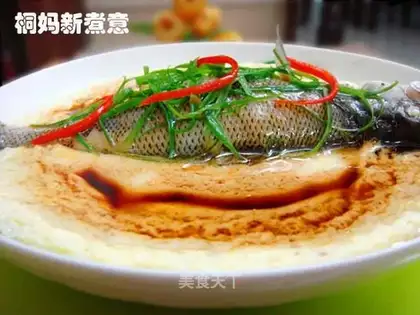Steamed eggs with perch