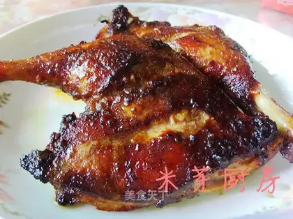 Garlic roast duck legs