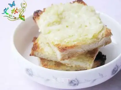 Crispy garlic toast