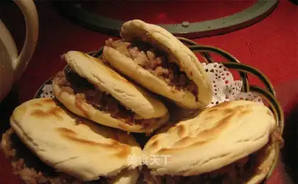 Home-cooked Roujiamo