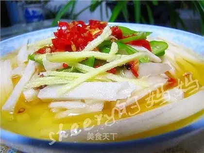 Hot and sour crispy lotus root