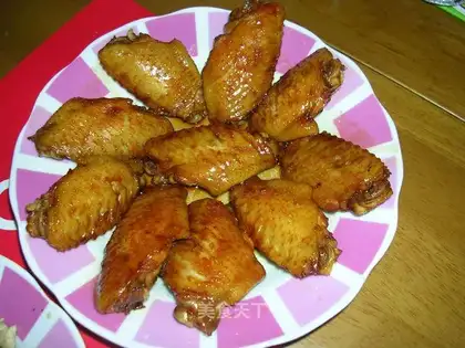 Braised chicken wings