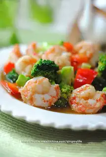 stir-fried shrimp balls with broccoli
