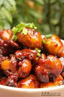 fried chicken nuggets with chestnuts