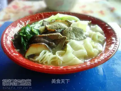 Pig liver and goose sausage noodles