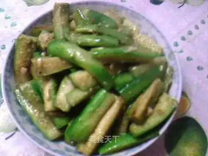 Garlic towel gourd