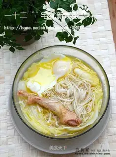 Luzhou-flavor chicken soup noodles