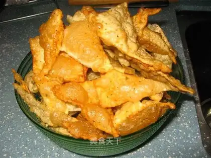 Fragrant crispy sesame leaves