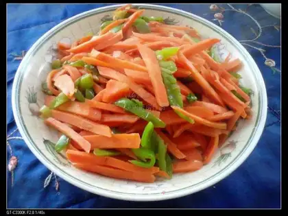 Pepper carrots