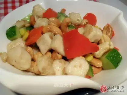 Five-coloured cashew nut chicken