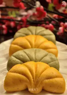 A leaf clip