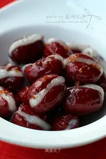 Cinnamon dates