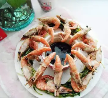 Clean pea shrimp