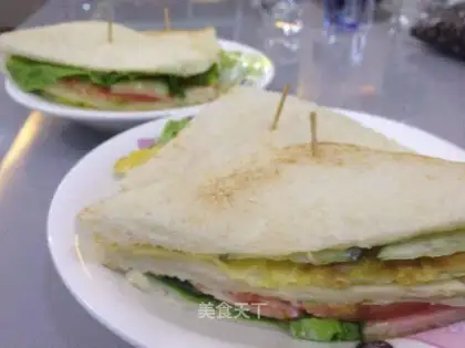 Nutritional breakfast sandwich