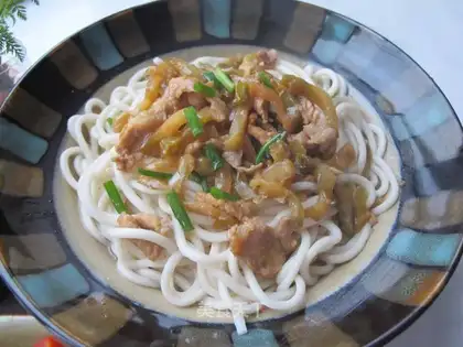 Squeeze noodles