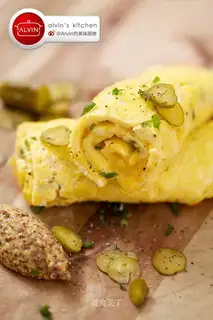 Cheese omelet