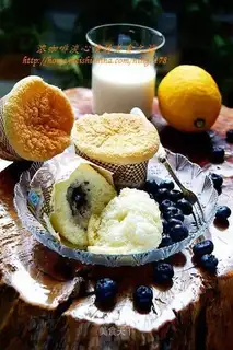 Blueberry sponge cake