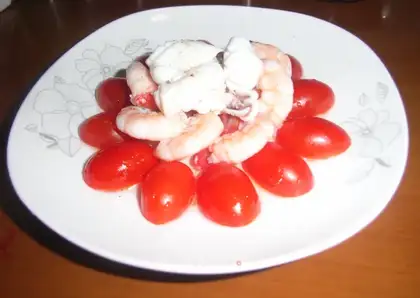 Seafood tomato salad