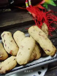 Cranberry finger cookies