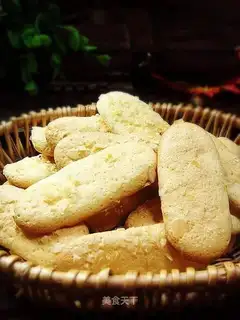 Almond finger cookies