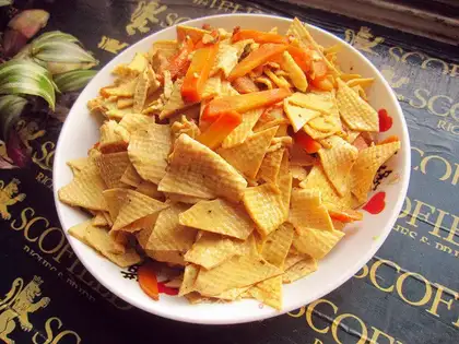 Carrot. Dry tofu