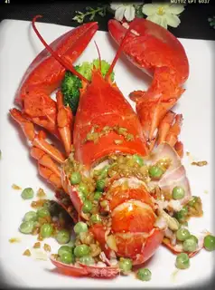 Garlic lobster