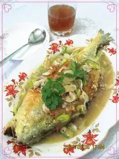 Fried yellow florist