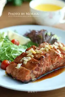 Fried salmon