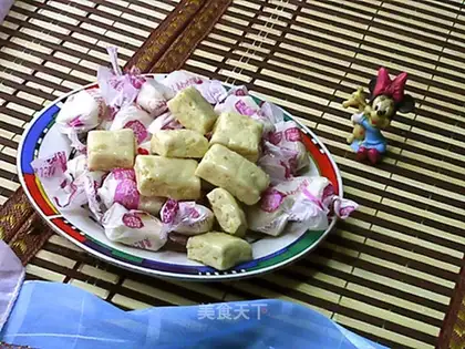 Cow Rolling Sugar