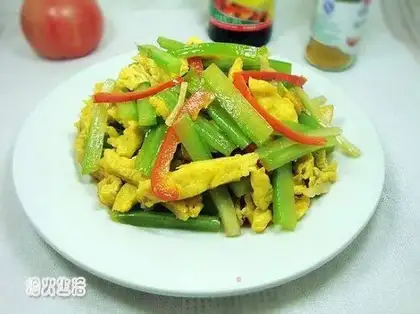Celery fried eggs