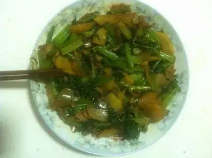 Celery potato chips